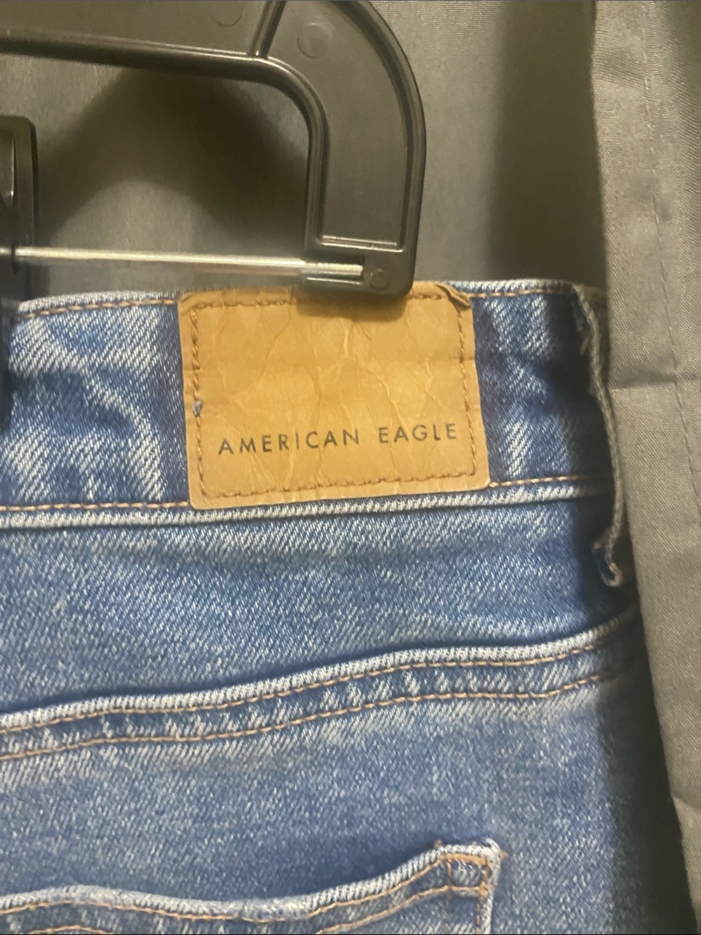American Eagle Classic High-Rise Blue Denim Shorts size 14 - Picture 7 of 10